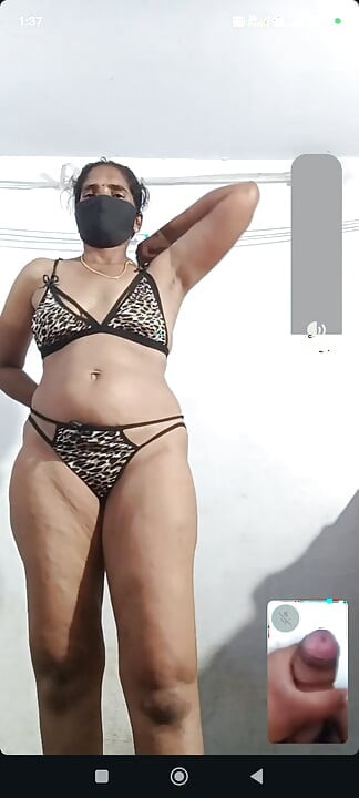 Full nude video call