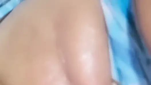 Üvey babam beni mastürbasyon yaparken yakalıyor
