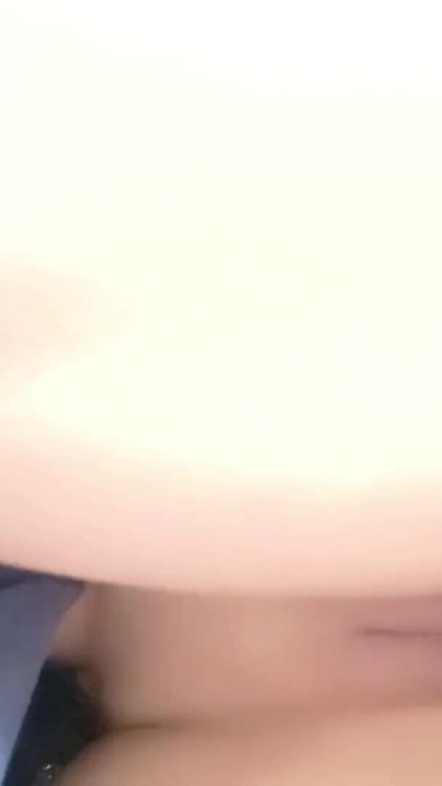 孤独的青少年去森林藏匿，因为她的成绩下降，但继父跟着她，安慰她 | 短片 2