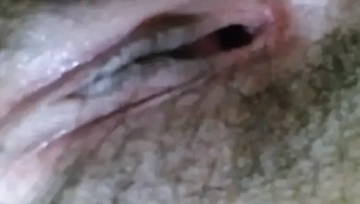 Ägyptische algerische frau spielt mit ihrer lieben muschi, bis sie fickt, eine arabische muschi voller haare