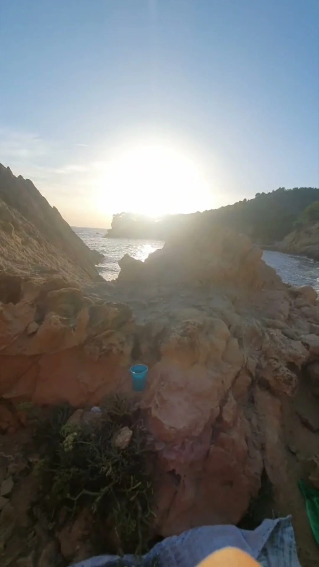 Huge cumshot at the beach