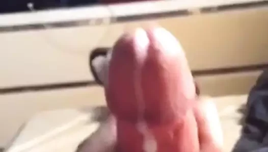küçük bir el