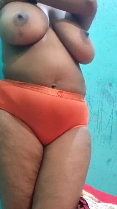 Hot and beautiful girl With Bedroom Solo Video | Clip 1