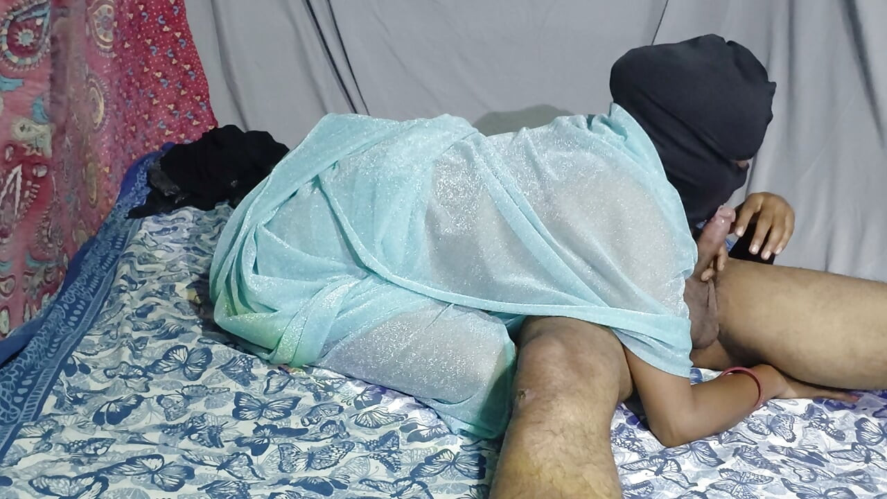 Transformei a bhabhi tamil numa puta e fodi-a