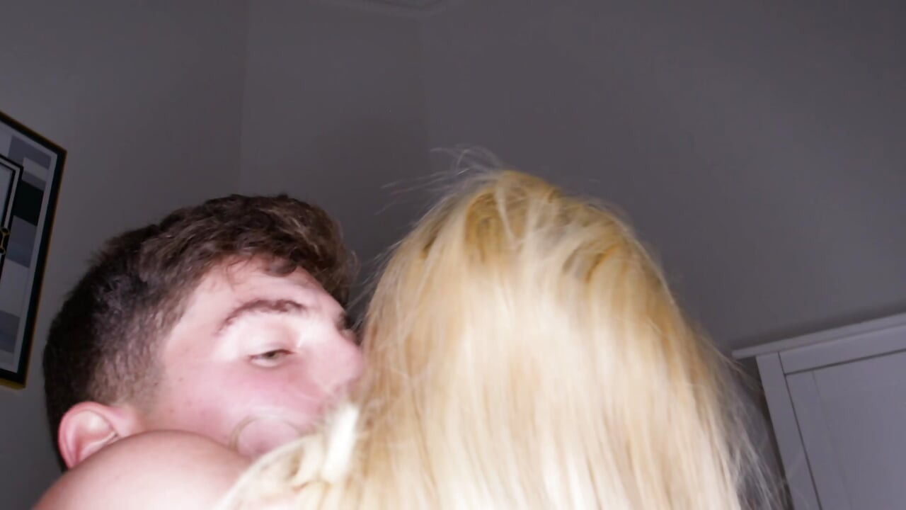 SUGAR MOMMY REWARDED WITH BIG COCK MOANING LOUDLY