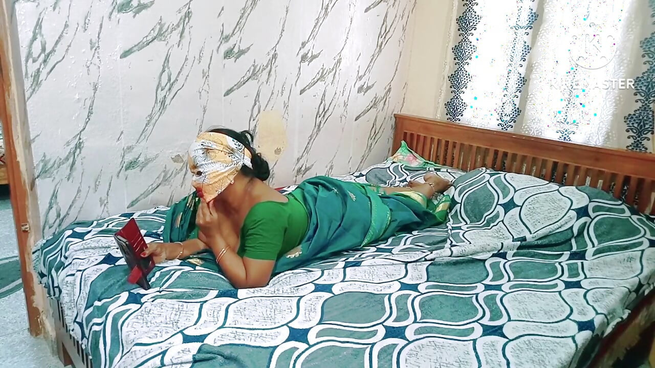 Zaveo me je svojim vrućim i seksi razgovorom- tamilski erotski zvuk sa prljavim razgovorima