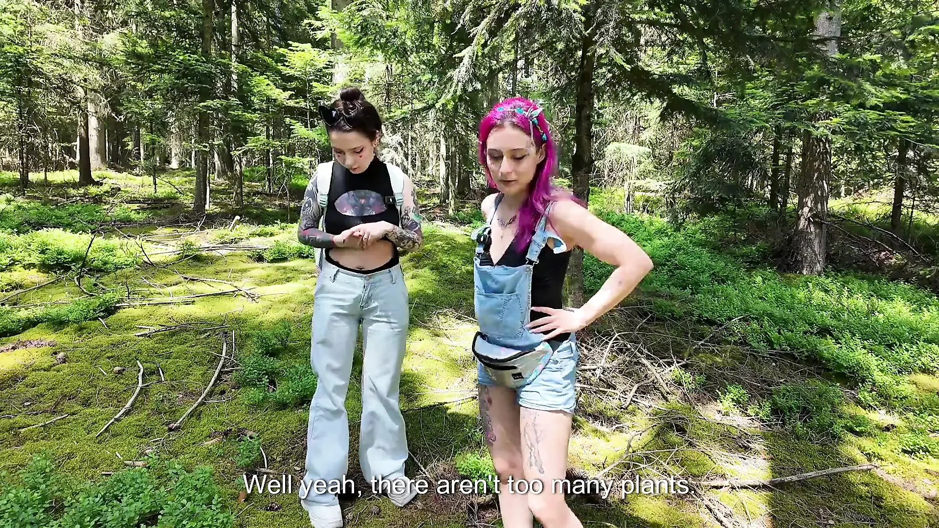 Two alt girls have a picnic in the forest and it goes well