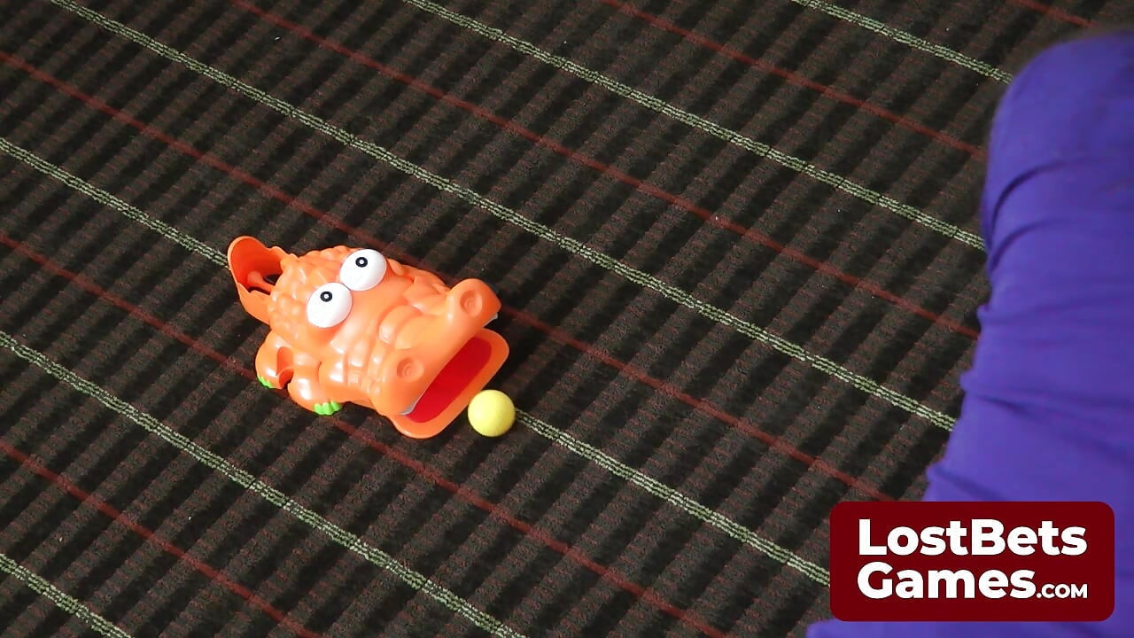 Strip Croc 'n' Balls Minigolf med en kåt twist
