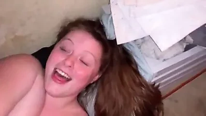 妻子芭芭拉有中出戴绿帽子的乐趣