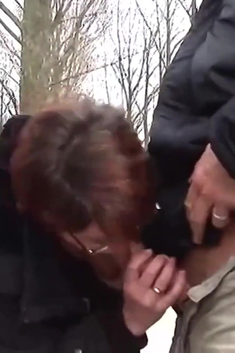 Picked up Chick Gets Fucked and Jizzed Outdoors