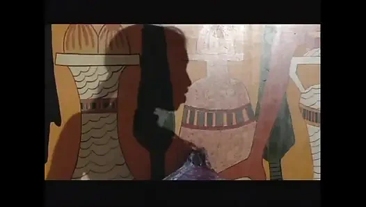 Fantastik büyük memeli kleopatra piramitlerde sikiliyor ve ağzına boşalıyor