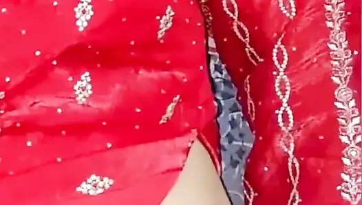 Dildodan Evli Kadını Sikiyor