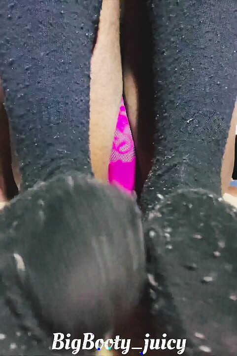 BigBooty_juicy Want big cock until i cum