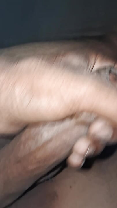 Montag spät in der nacht handjob mit süßem creampie,sahnigem geschmack