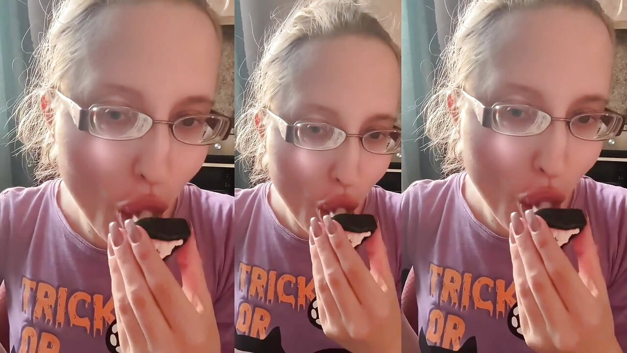 Asmr Vampire दांत