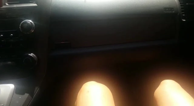차에서 총을 쐈어...