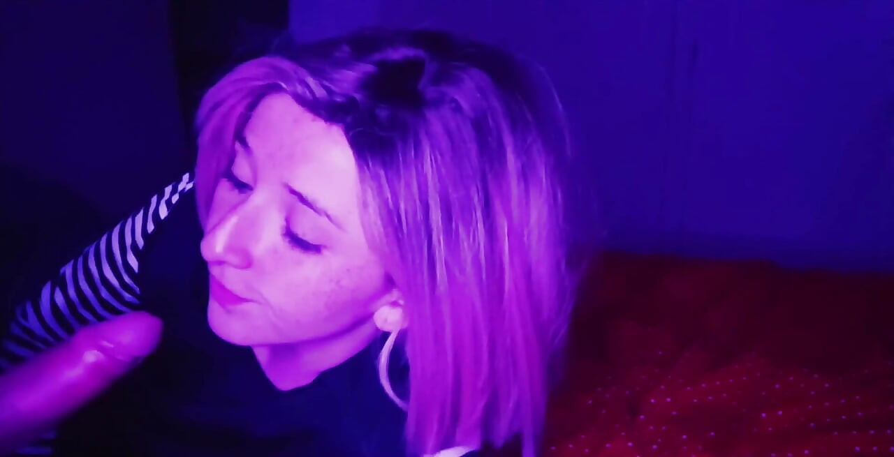 Passionate Sex with a Tinder Date