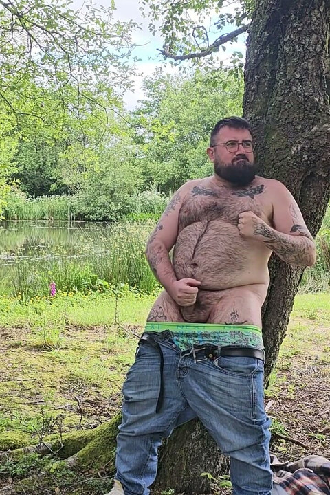 Does a Bear Cum in the Woods?