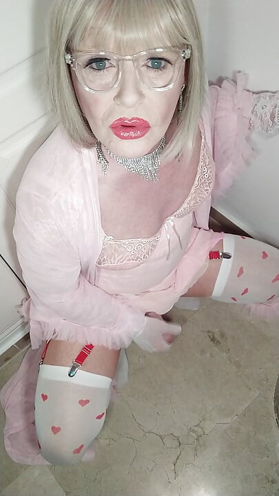 Sissy Pink Crossdresser