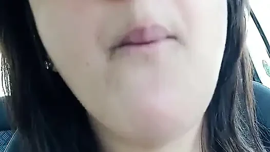Halka açık bir yere park ederken chew bubblegum- tavşan looner