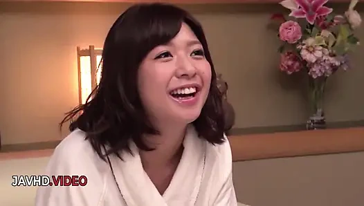 Wakaba Onoues erstaunliche creampie-erfahrung mit dickem schwanz und schüttelnden titten