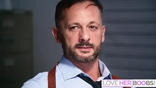 Vollbusige payton preslee wird von polizisten geknallt