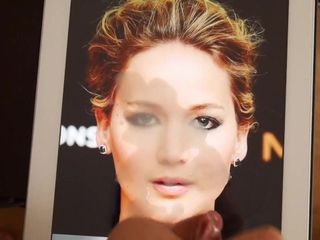 Éjaculation sur Jennifer Lawrence - novembre 2014