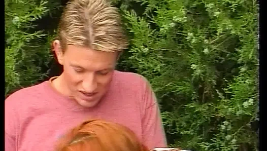 Almanya'dan amatör bayan anal deliğine girdi