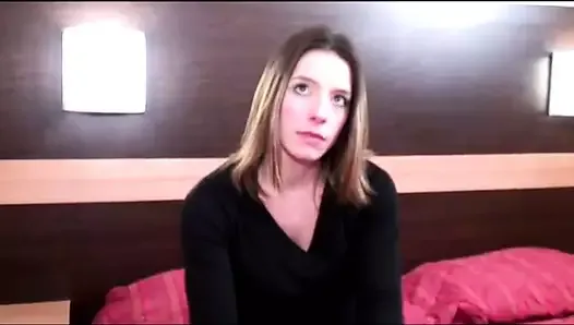 Francuski casting analny wideo dla nastolatków