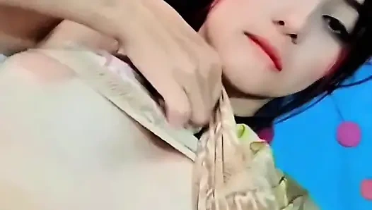 18 yaşında, onunla üniversitede tanıştım ve bu oldu