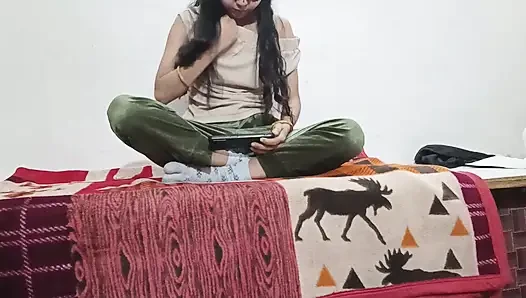 Ek bar Dekho18 years old girl fucking stepfather hindi audio