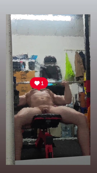 Short video of naked incline bench press
