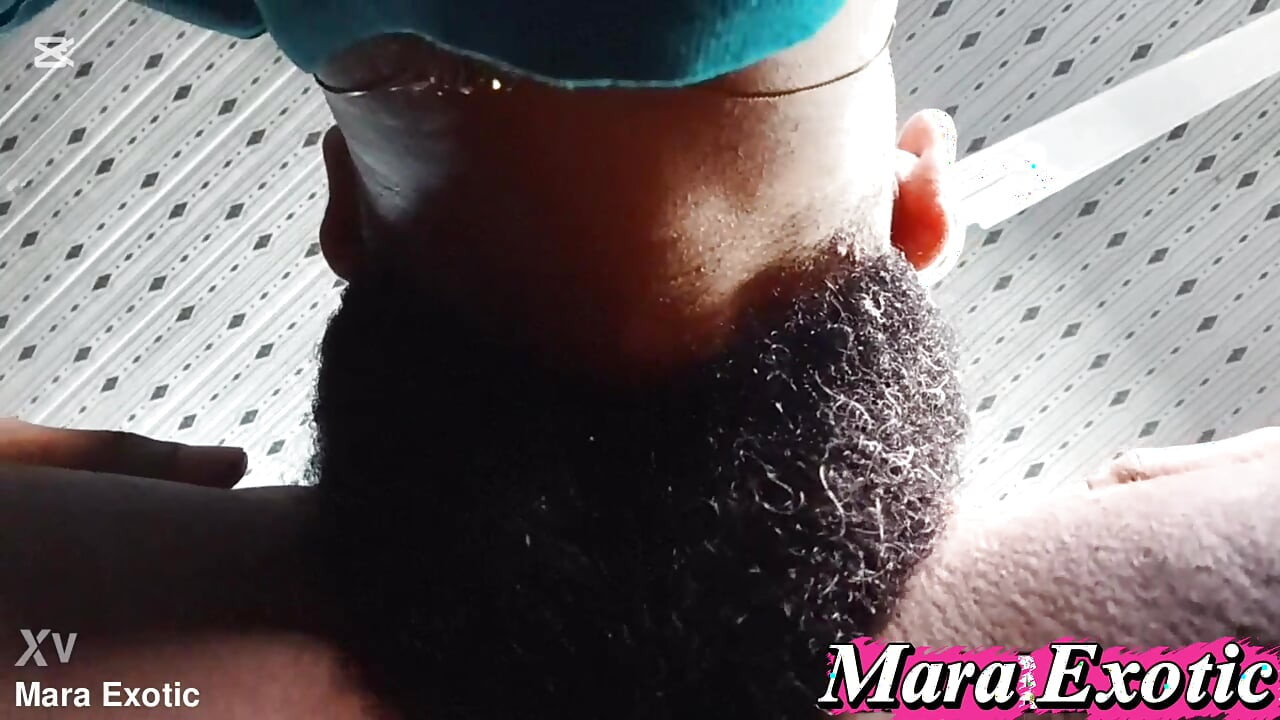 Nigerian model Mara Exotic has the most delicious pussy I've ever seen