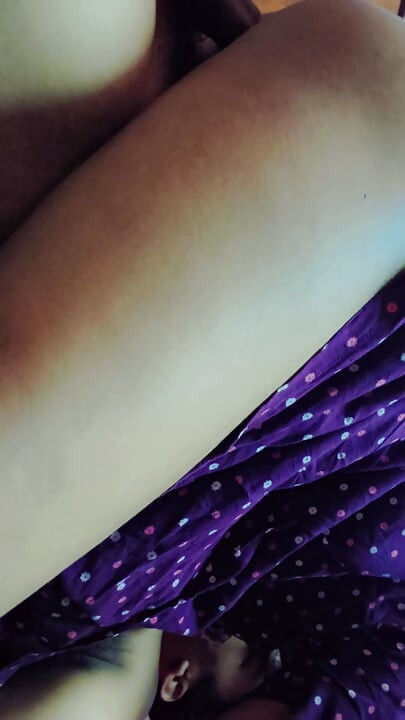 Sexy bengali bhabhi blowjob and hard missionary fucking