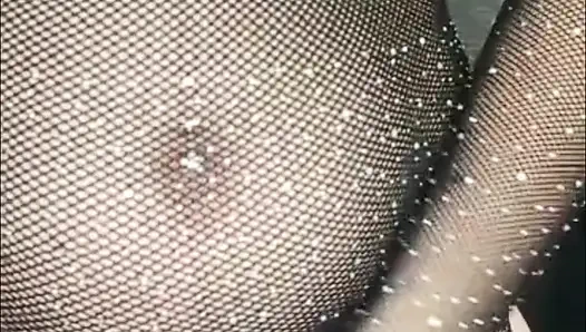 Turkish girl brunette pleasured herself with vibrator