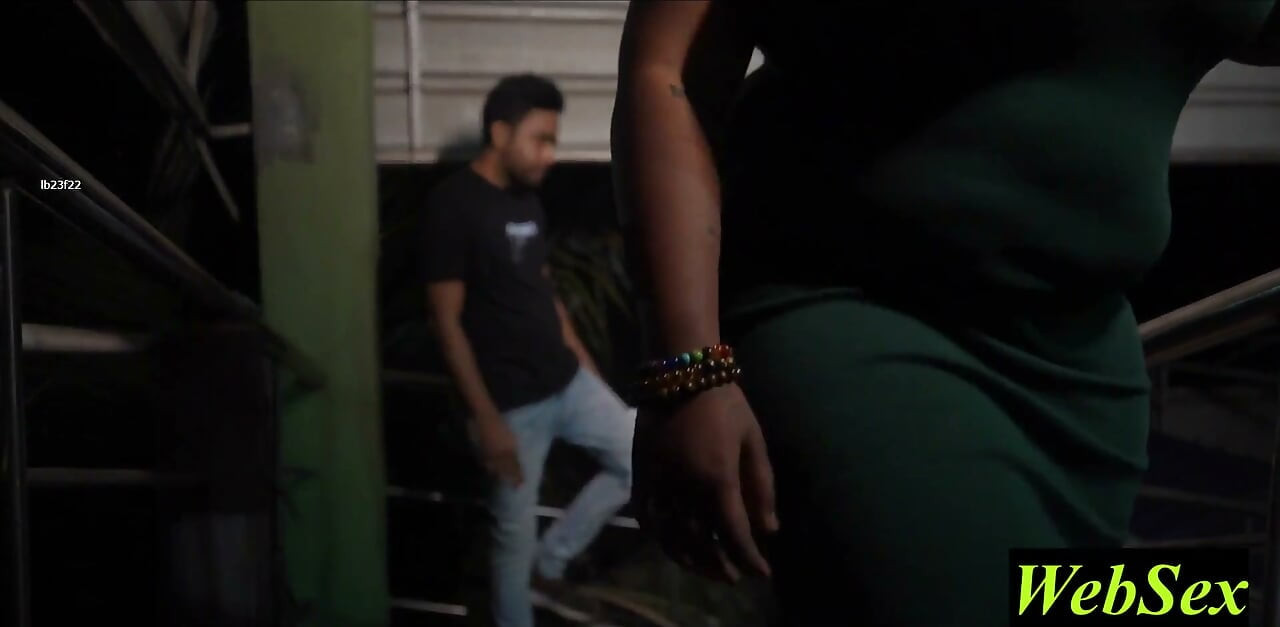 Indian Innocent girlfriend first time dating sex! No talk just feels my dick