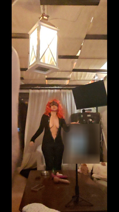 Zadirkivan plesni striptiz
