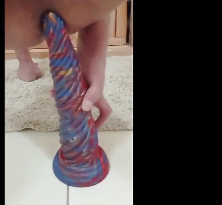 Analer orgasmus lässt meinen schwanz squirten