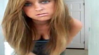 Webcammeisje amateur sexy (niet naakt)