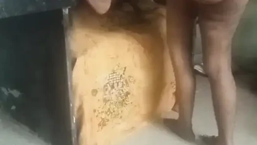 Ghar ki party main madarchod pati ka dost aya aur chod gaya mujhe