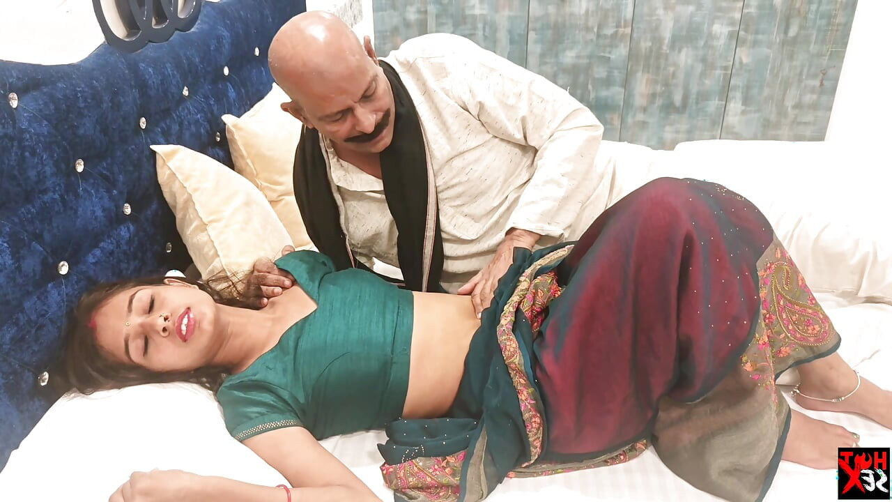 Indian Man Having Softcore Play with her Wife Hardcore softcore making love sex video