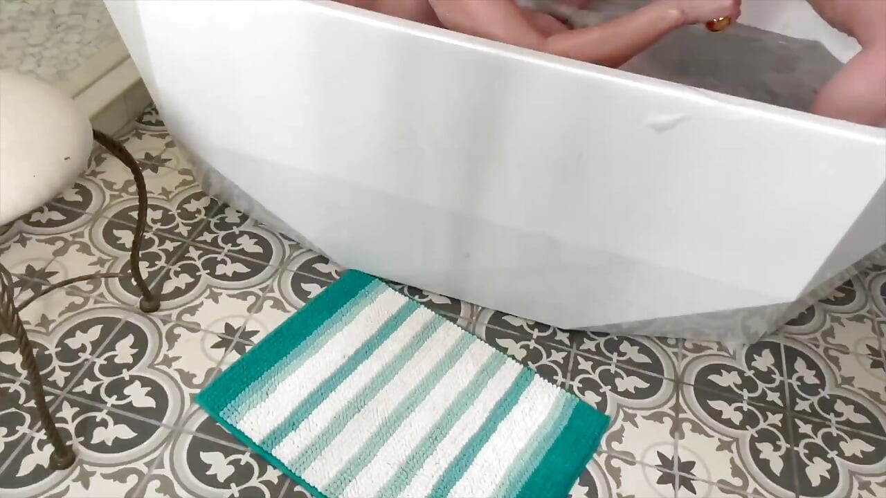 Horny Hotwife Hookup: Toys in the Tub