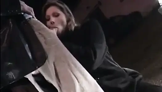 Adegan jessica rizzo lagi asik nyepong kontol sampai tenggorokan 09