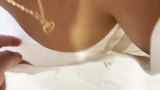 Seks penuh gairah sama kekasih ibu tiriku.