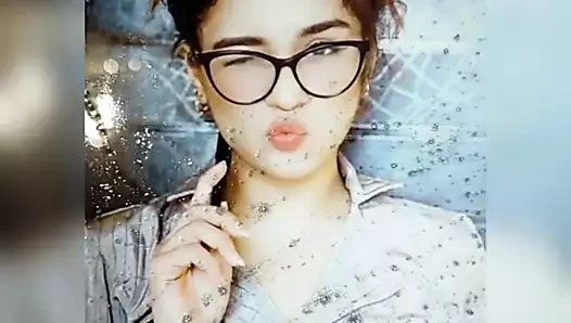 Avneet Kaur Cum and Spit tribute