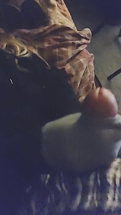 Handjob kaus kaki slow-mo