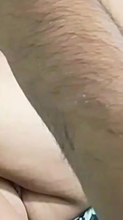 La moglie ha una relazione con l'amico del marito, parte 2 | Clip 1