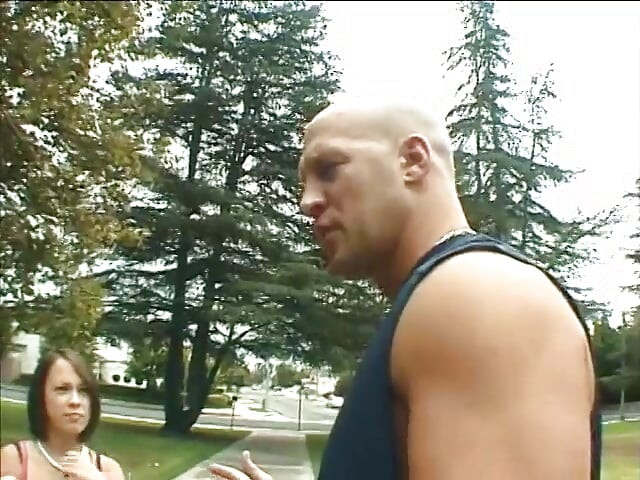 Stunning Sporty MILF Shares Big Rod with a Pretty Teen Bitch