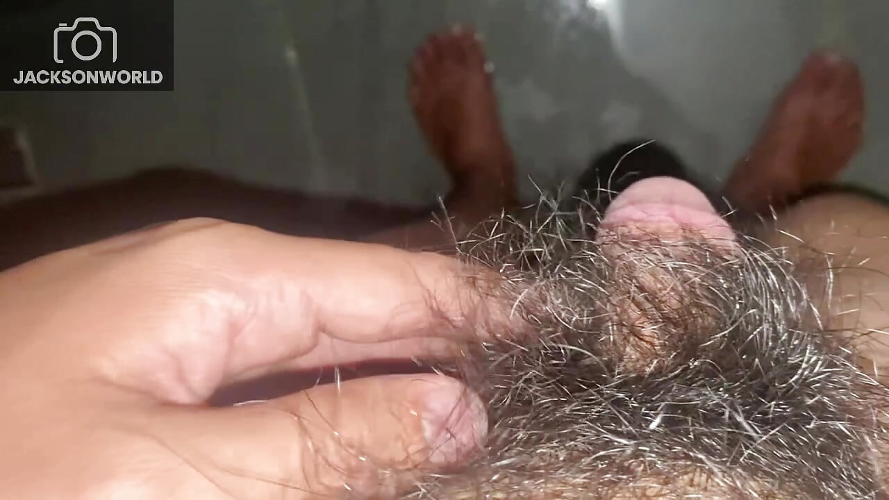 Yavaş yarak tek başına okşuyor, zevki 💦 hisset