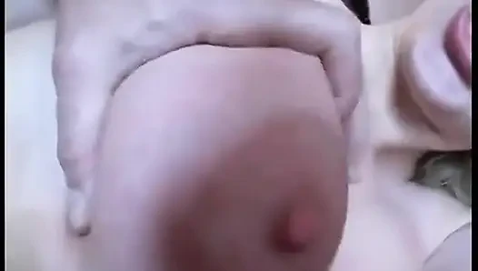 Duşta Büyük Göğüsler